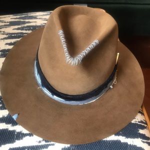 Nick Fouquet Hat! Almost new! No markings.